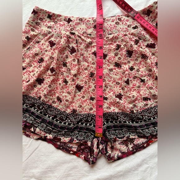 LF Seek The Label Pink and Red Floral High Waisted Shorts - Picture 9 of 11